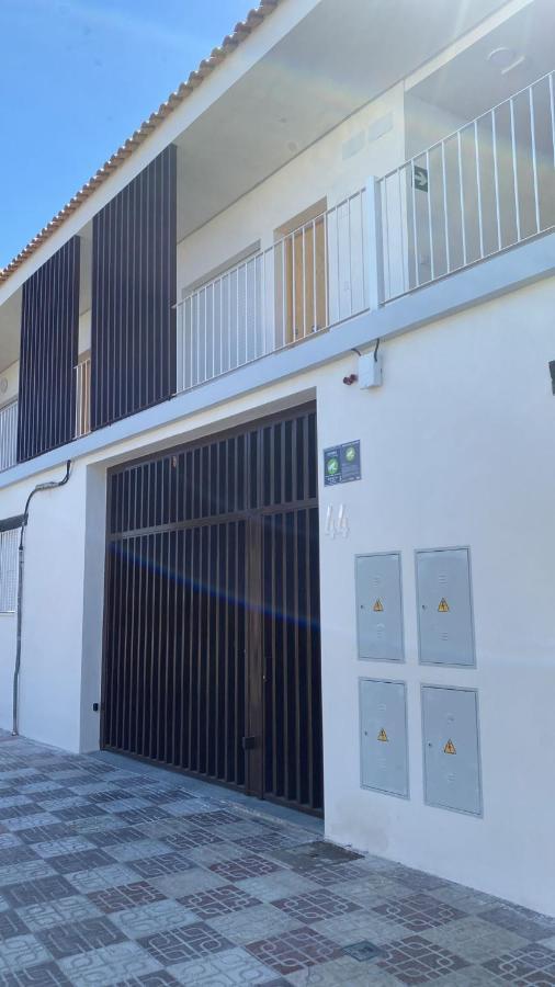 Apartamento Turistico Damajuana Parking Free Espartinas Dış mekan fotoğraf