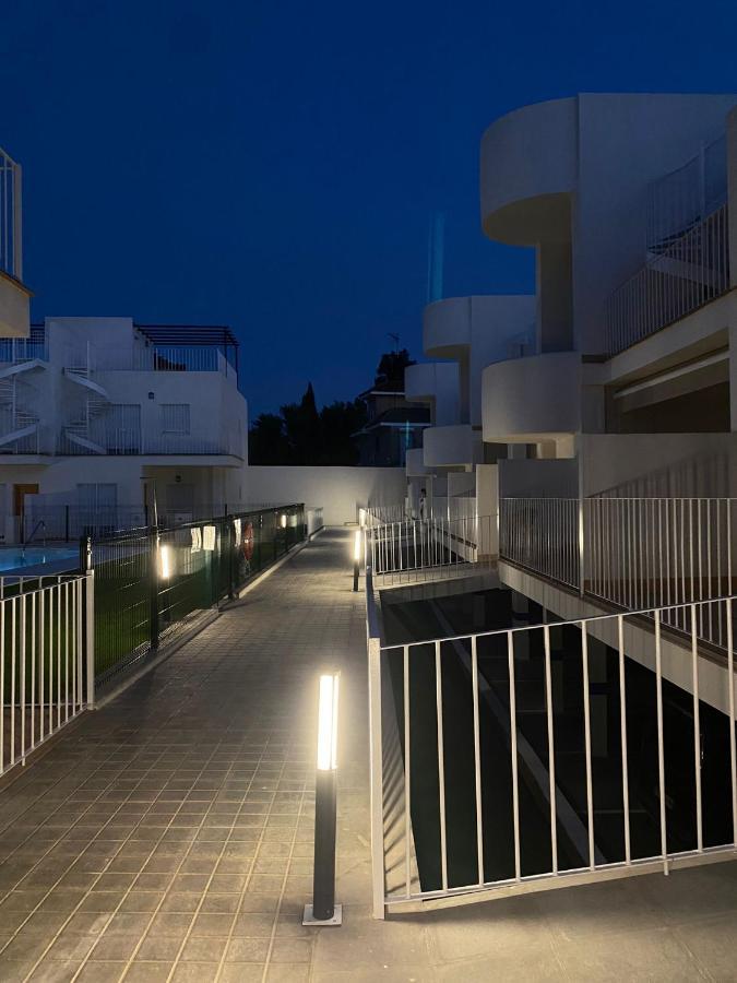 Apartamento Turistico Damajuana Parking Free Espartinas Dış mekan fotoğraf