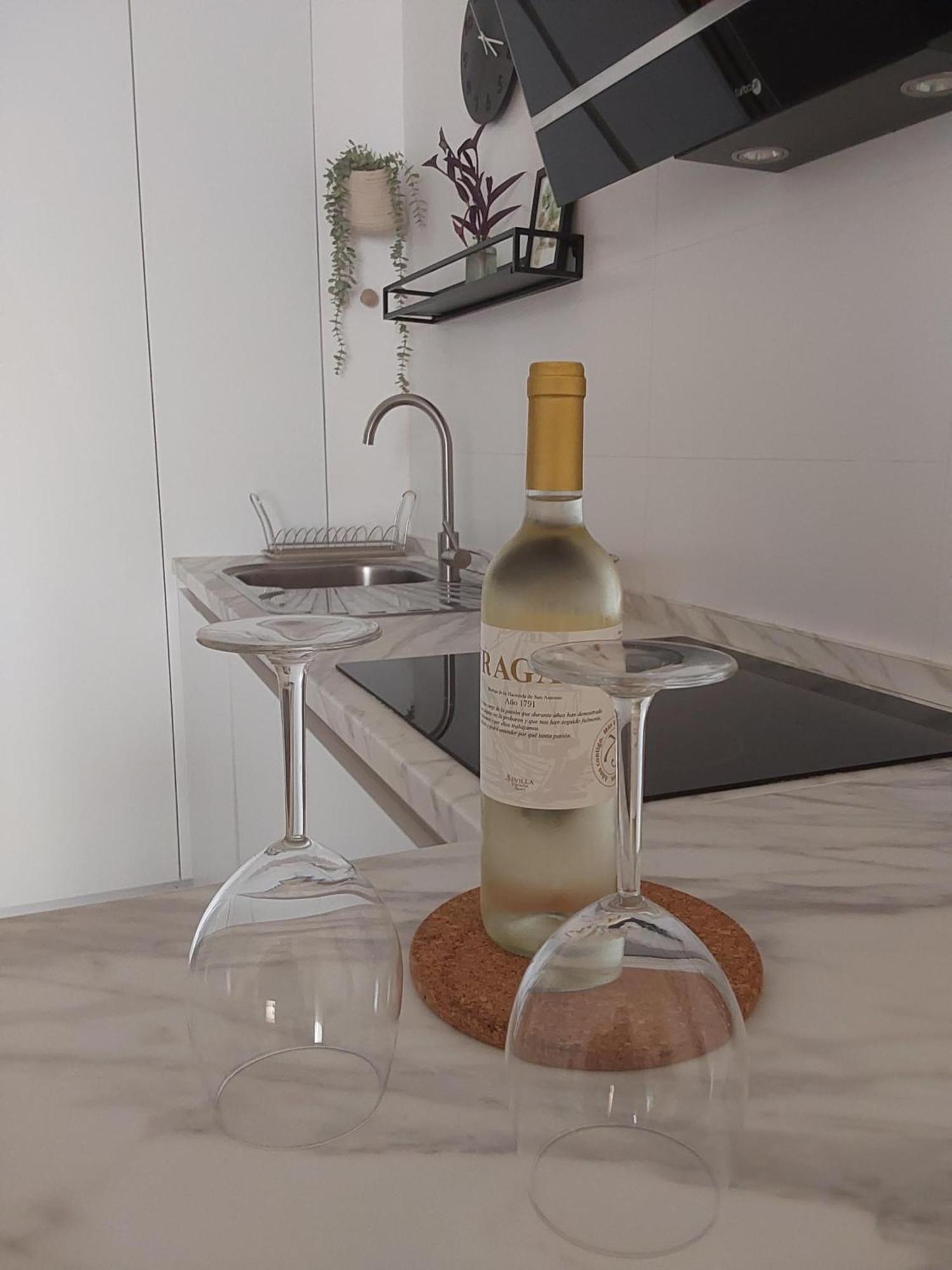 Apartamento Turistico Damajuana Parking Free Espartinas Dış mekan fotoğraf