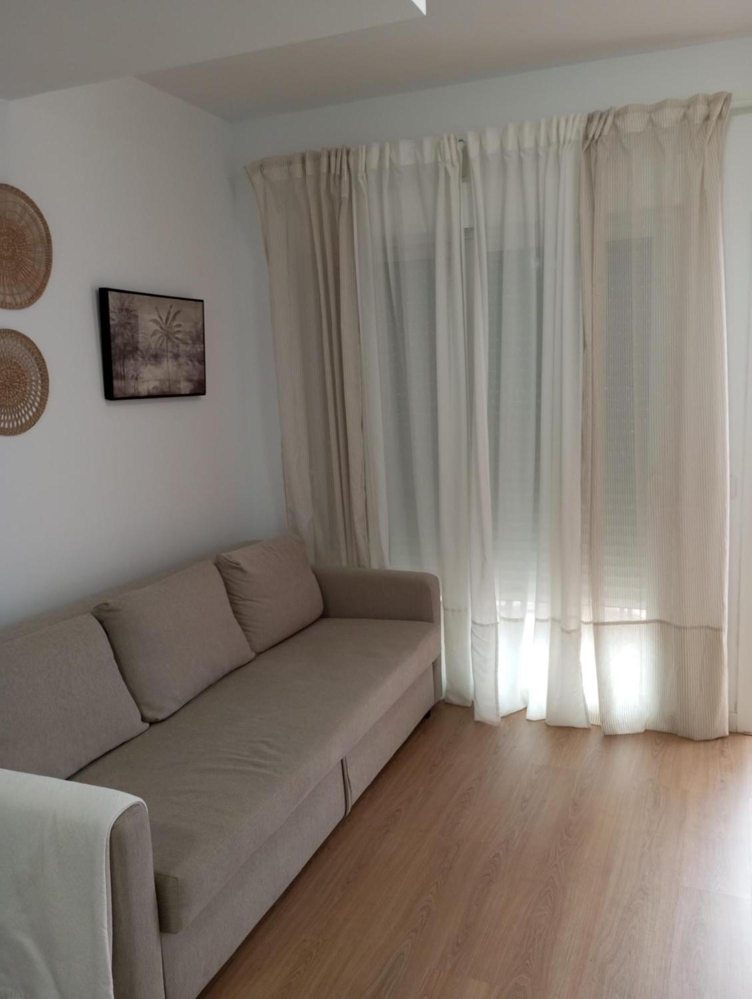 Apartamento Turistico Damajuana Parking Free Espartinas Dış mekan fotoğraf