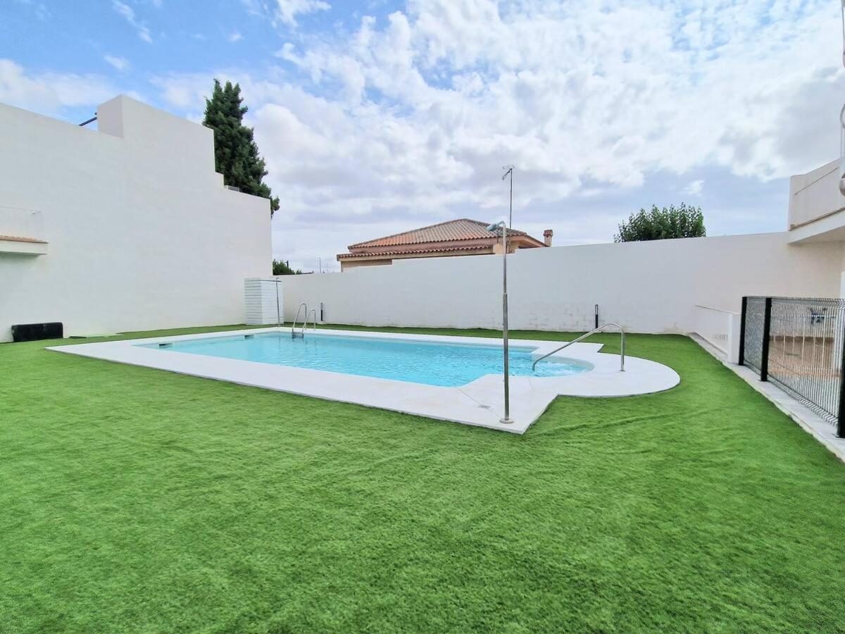 Apartamento Turistico Damajuana Parking Free Espartinas Dış mekan fotoğraf